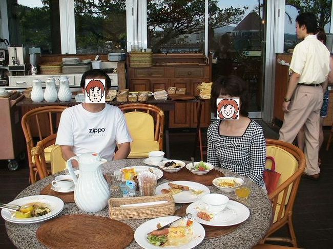 庭園越しに海を見ながらの朝食、「きてよかった」と思う瞬間です。