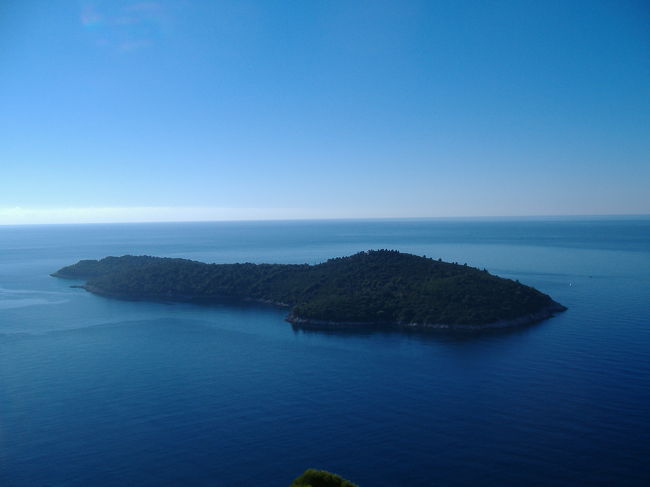 ヌーディストビーチのあるロクロム島