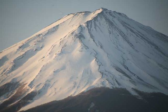 河口湖・大石公園にて<br /><br />あまり染まらなかったです。<br /><br />０６時４０分です。<br />