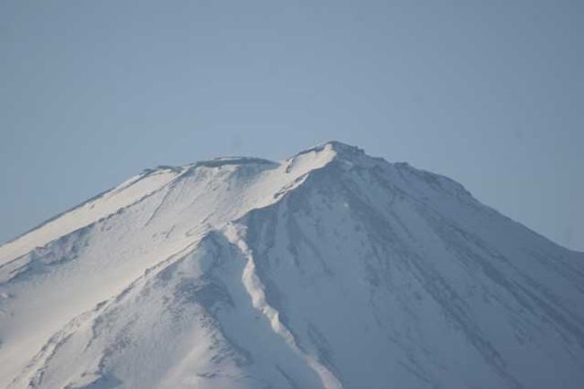 河口湖・大石公園にて<br /><br />山頂のアップです。<br /><br />０７時４７分です。<br /><br />