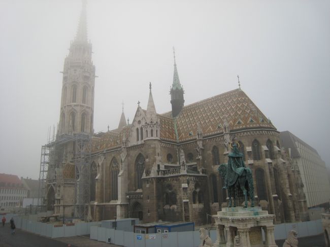 漁夫の砦横にある「マーチャーシュ教会」