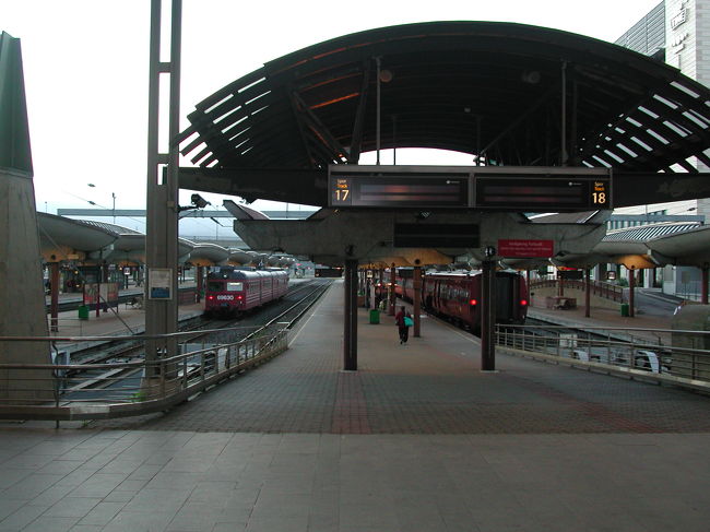 *ｵｽﾛ中央駅構内*