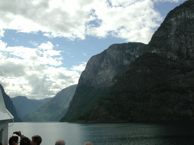 *ﾌｨﾖﾙﾄﾞ進攻中*<br />