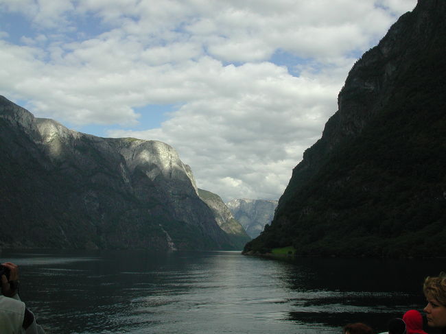 *ﾌｨﾖﾙﾄﾞ進攻中*<br />ﾈｰﾛｲﾌｨﾖﾙﾄﾞを深く､深く｡