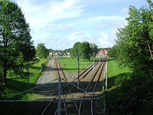 *Eketragatan駅*<br />中央駅からﾄﾗﾑ５に乗ってEketragatan駅で下車､<br />ﾊﾞｽ３２に乗り換えて一路Volvoに向う｡