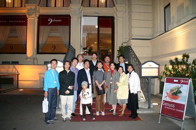 メンバーの誕生日会（レストランJohanにて）<br />台北メンバーと偶然はちあわせ