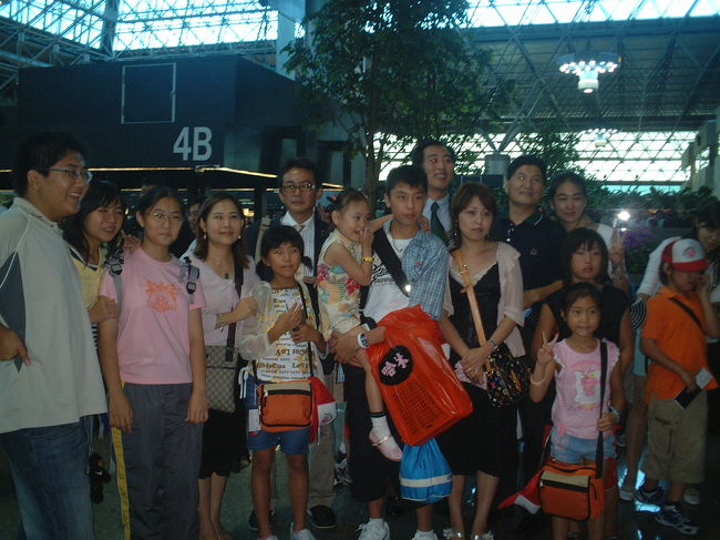 空港で台北メンバーとお別れ