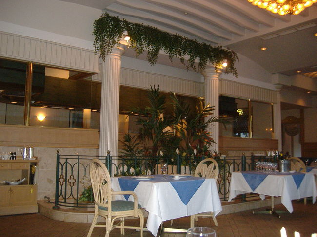 イタリアンレストラン中で。