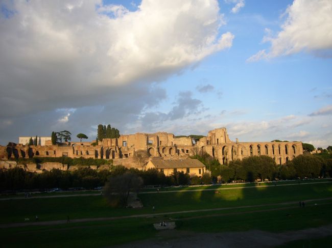 パラティーノの丘から明日の下見