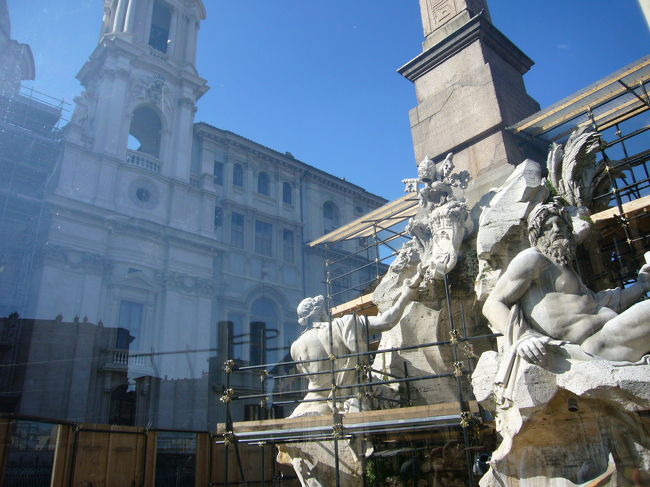 なんだけど、<br />変なのも含め人は多いし、<br />工事してるしで足早に去るｗ