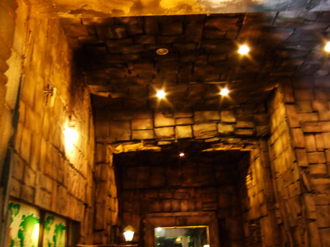 食後はトンネルを抜け･･･