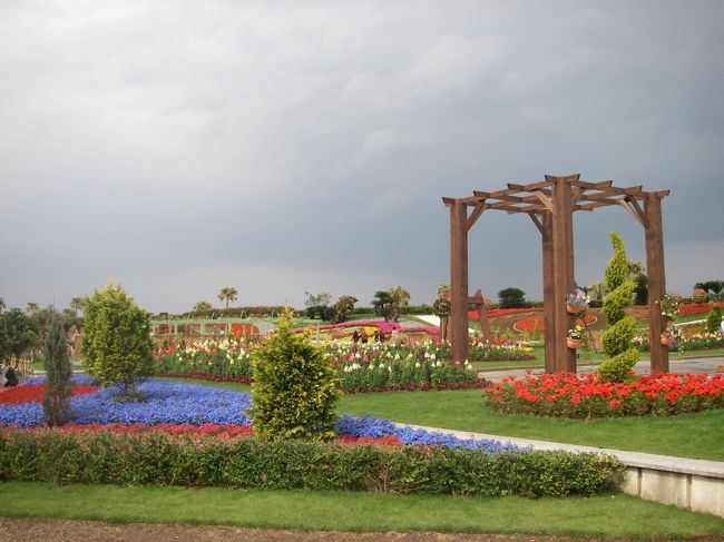 「みやざきフラワーフェスタ2007」のメイン会場である、こどものくにへやってきました。<br />