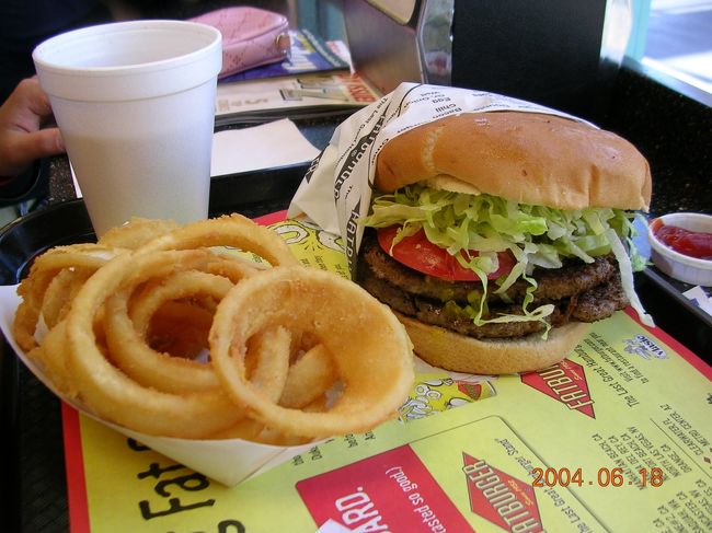 <br />「ファットバーガー」　<br /><br />旨い旨いで２日連続で行きました(^_^)v
