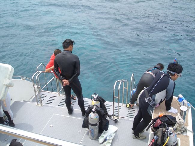 ガチガチのまま、１本潜る。<br />友達のデジカメ水中ケースから浸水･･･<br />なので海の中の写真はなしです。。<br />透明度はもうひとつだったけど、<br />魚魚魚〜やっぱりいいなぁ。