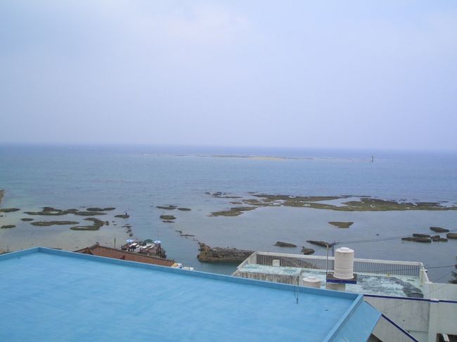 土曜日に海開きしたサンサンビーチ。<br />もう沖縄は初夏です。<br />あー･･･帰りたくなーい。