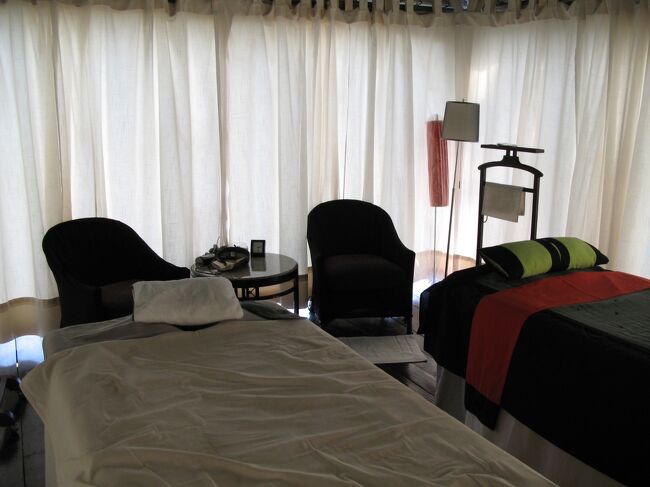 最後にぬるま湯で絞ったタオルで全身を丁寧に拭き取ってくれました。<br /><br />スパによって、いろいろなんだけど