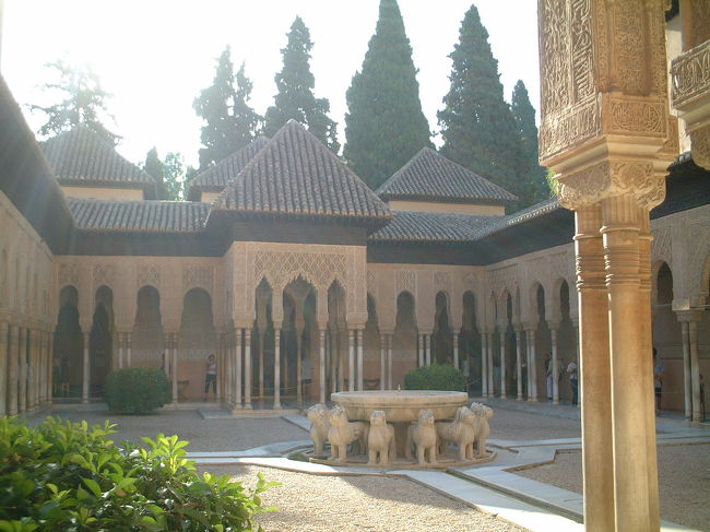 <br />ライオン庭園