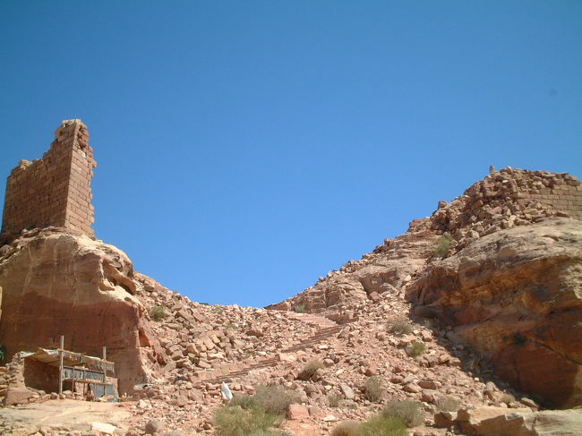 ・脇道　<br /><br />ここをもうちょっと登ると、犠牲祭壇てのがあるはず。