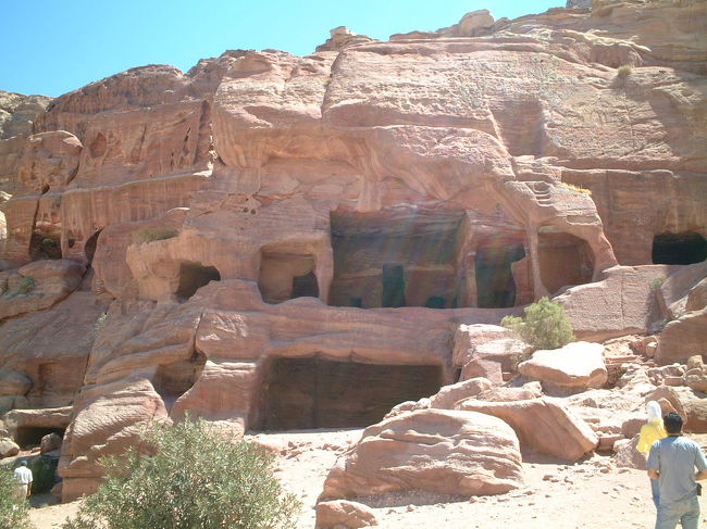 ・ローマ円形劇場の正面　<br /><br />家とかやったんかな？