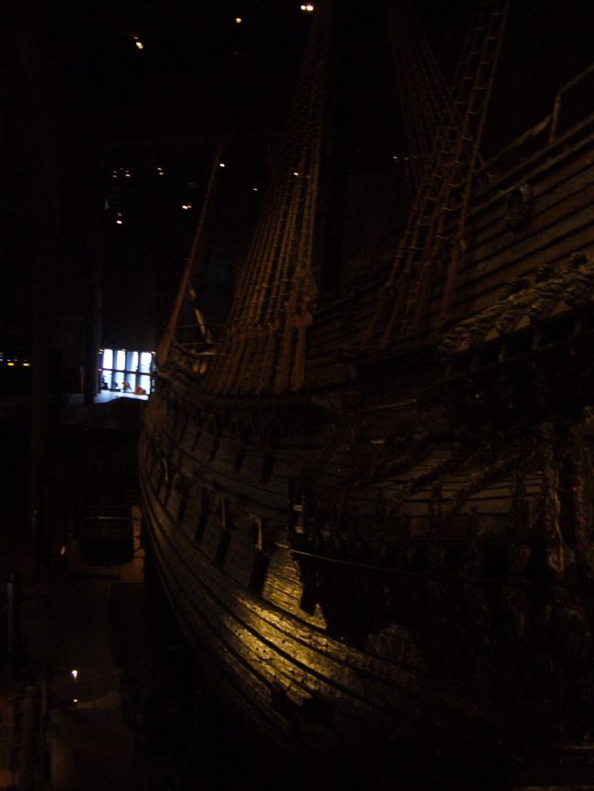 ヴァーサ号横から。