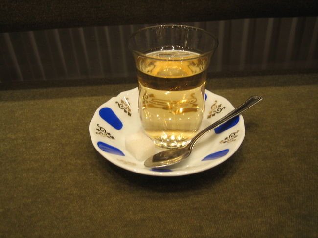 チャイ：<br /><br />甘〜いお紅茶って感じ！