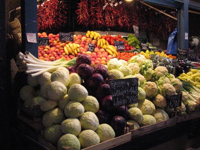 野菜も山積み。<br /><br />買って帰れないのが残念です。