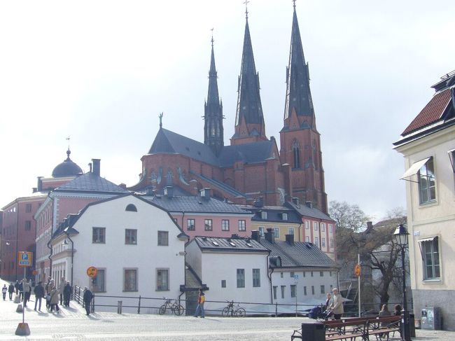 ウップサーラ大聖堂。<br />ウップサーラはストックホルムの北約７０キロのところにある北欧最古の大学町だそうです。