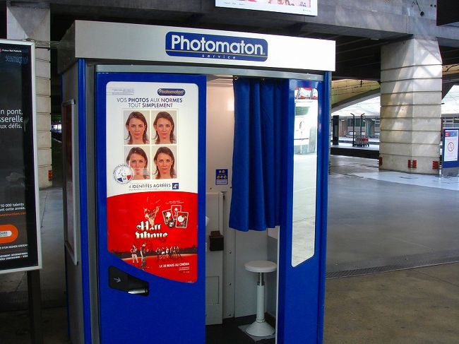 アメリでも大活躍の証明写真機!?<br />です。