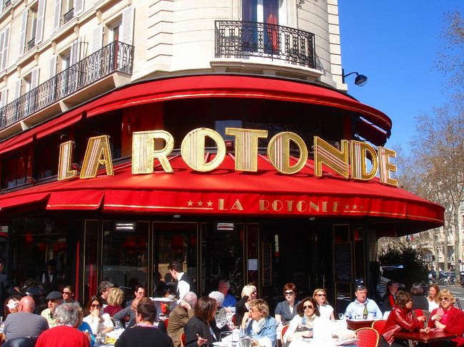 有名なカフェとのことです。<br />名前は調べたり思い出したら追記します。