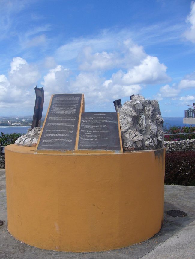 ２人の銅像があったと思われる銅像跡。<br />何年か前暴の風雨により今はこんな姿に…