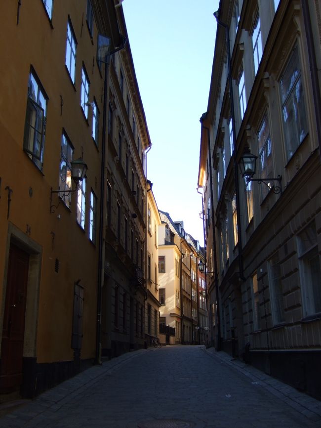 旧市街には、こんな路地がたくさん通っています。<br />