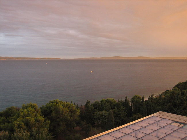 ホテル・スプリット　から望む”アドリア海”の夕暮れ