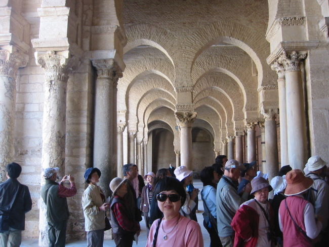 廊下？連なるアーチ型が何とも言えません