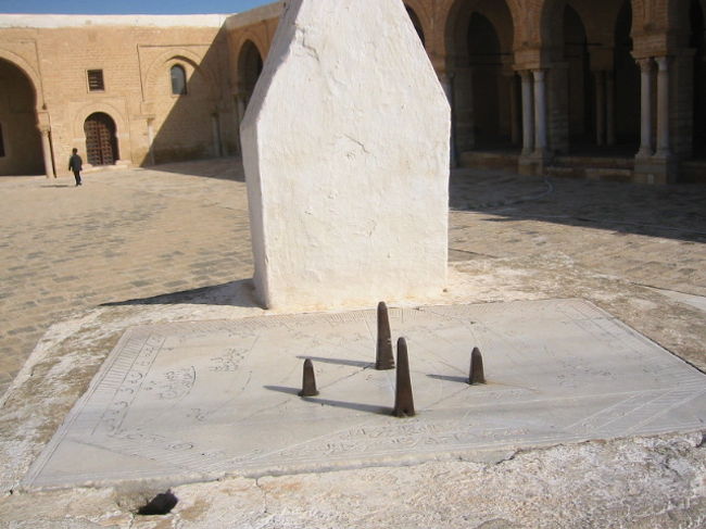 精巧なる日時計