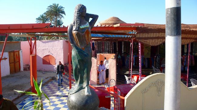 いったい何をあらわしているのかよくわからん。。