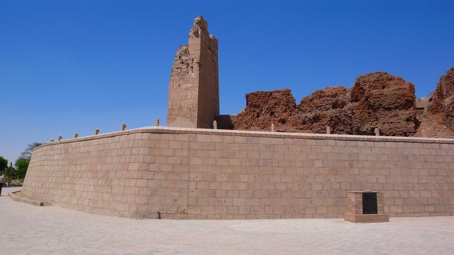 ゲートをくぐったら、ここもすぐに遺跡。