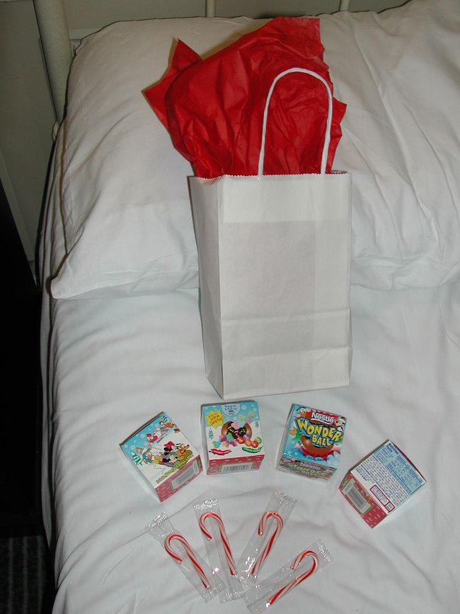 中身は...<br />ただで貰っているんですから<br />あまり期待してはだめですね<br />