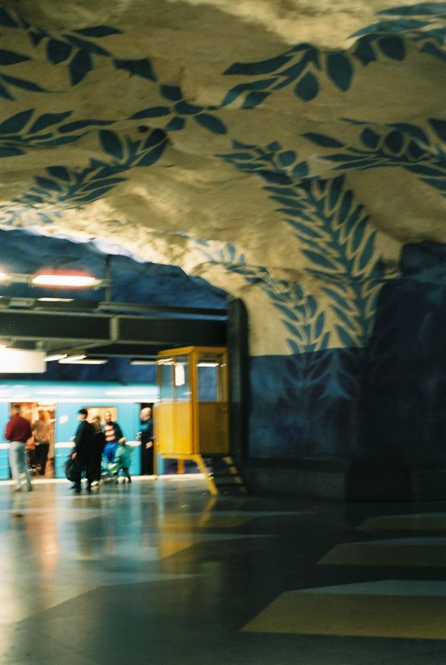 地下鉄ストックホルム中央駅のアート