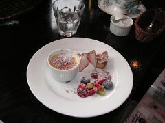 今回の食
カフェ・ド・ヴィラージュのお菓子