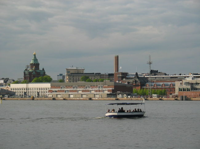 カイヴォ公園のほうはまだ行ったことがなかったのでお散歩がてら行ってみました。<br />ここも緑が多く、歩いていて気持ちよかったです。<br />お天気がよかったらもっとよかったのにな〜<br />