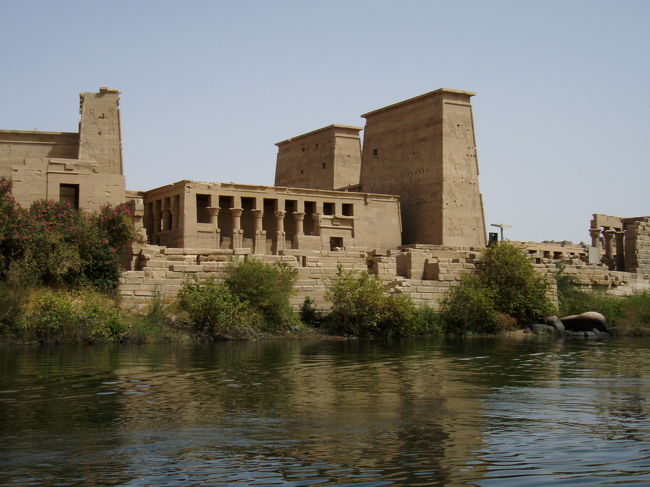 イシス神殿.1<br /><br />行くのがめんどくさいけど人は少なめだった<br />ボート代は乗った人数で割るから仲間を募れ！