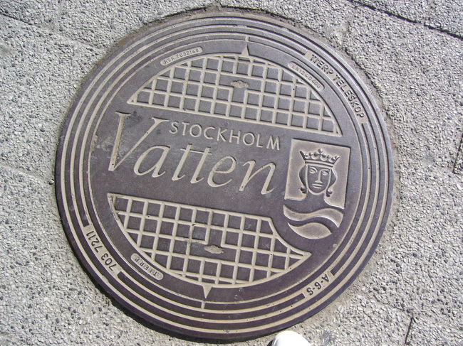 マンホールまでお洒落でした。