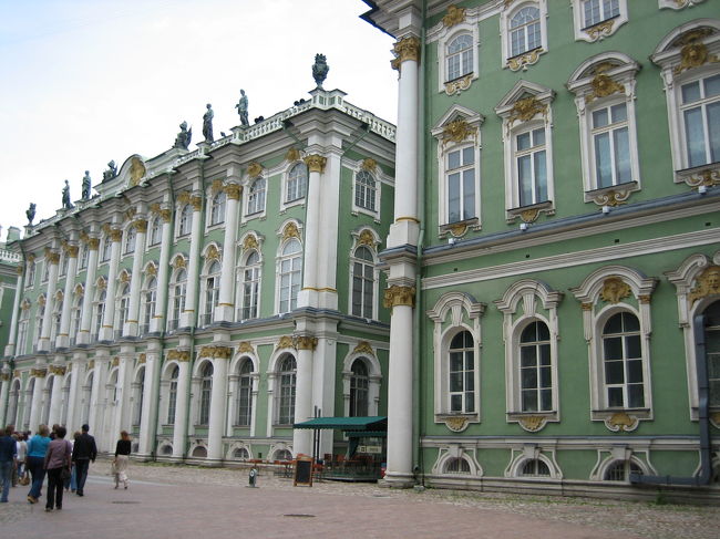 エルミタージュ美術館：<br /><br />滞在中、毎日通い詰める事に・・・<br />