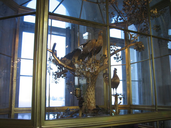 「パヴィリオンの間」の「孔雀の時計」