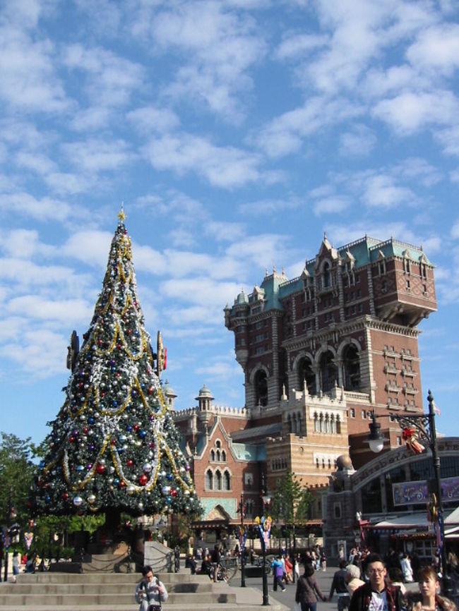 昼食にするためブラブラ