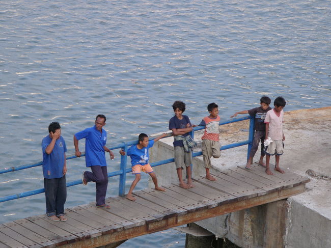 ストリートチュールドが待つ港