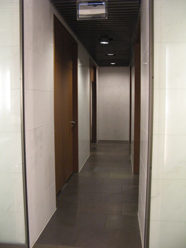 男子用トイレ<br /><br />すべて、個室タイプのみ！<br /><br />ＴＧと同じ。