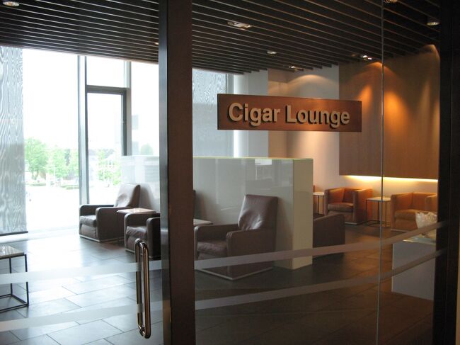 喫煙専用スペース<br /><br />