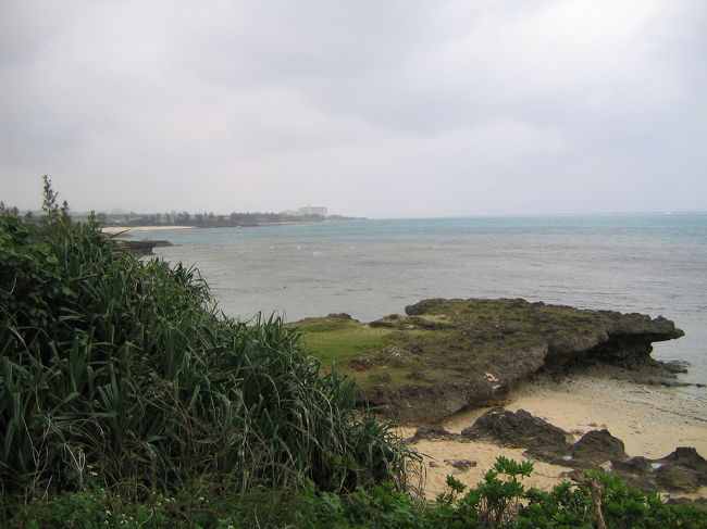 残波岬周辺の海岸線。