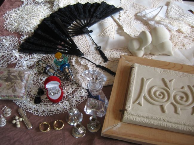 我が家恒例のお土産の記念写真。<br />まぁ、大したモノは買ってないのですよ。<br />モノより想い出、と言い聞かせております。<br />